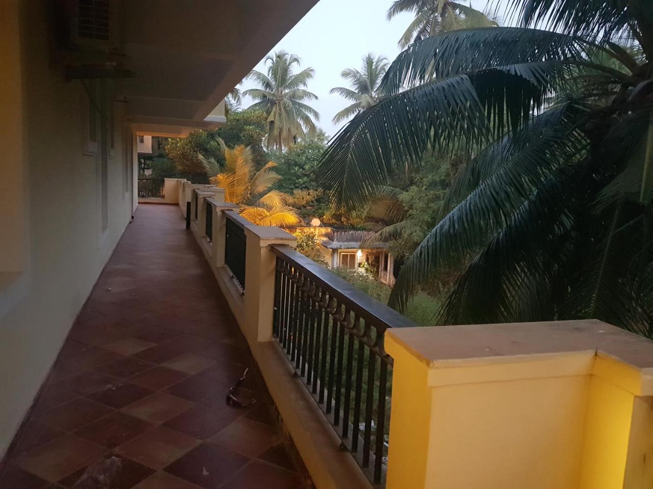 Areia De Goa, Comfort Stay Apartment Near Baga Beach Zewnętrze zdjęcie
